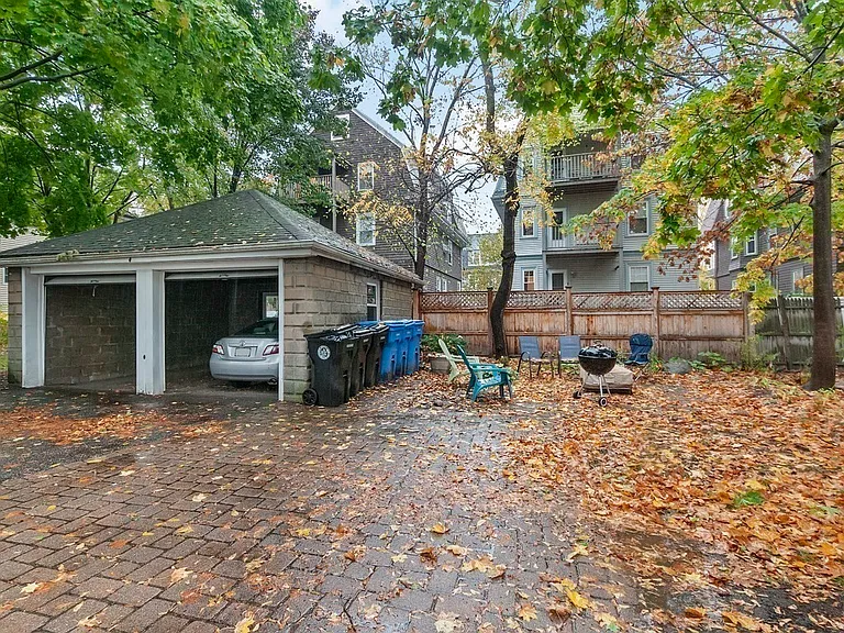 10 Marlboro St #2 — Photo 12