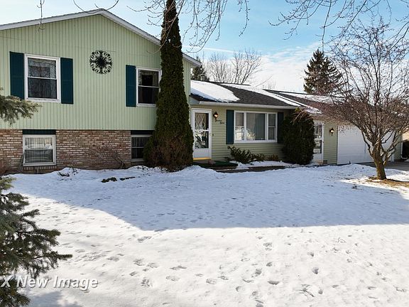 3rd image of 1415 W North Union Rd