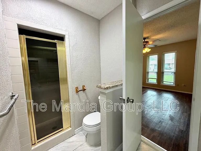 1506 Whiteoak Dr — Photo 12