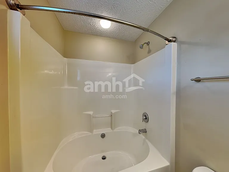 317 Evergreen Cir — Photo 11