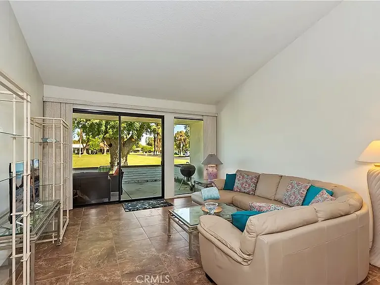4 San Sebastian Dr — Photo 73