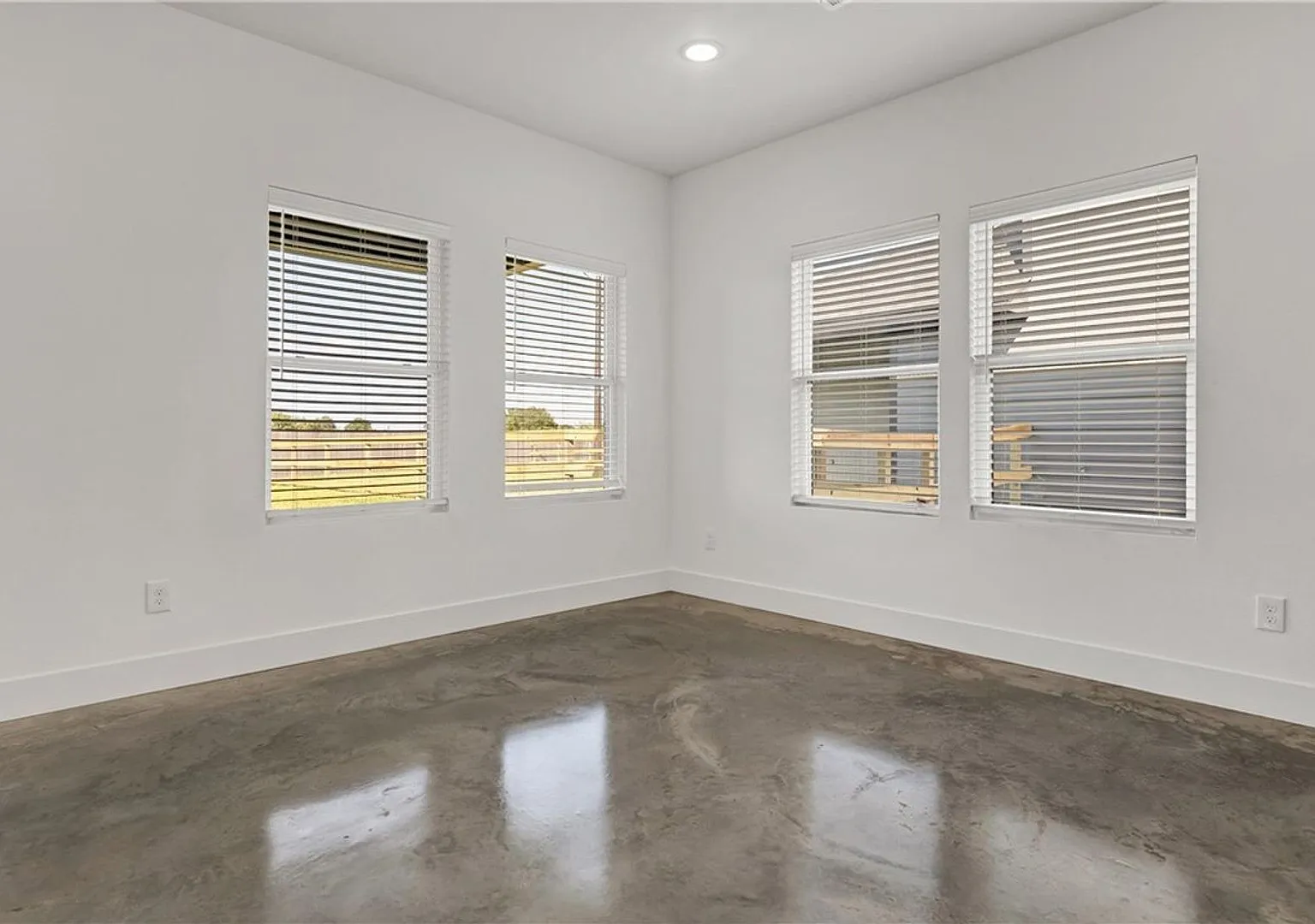 Pre-Lease Fall 2027 Luxury Home In South College Station — Photo 3