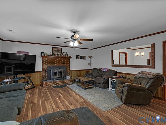 3rd image of 9925 Friendship Rd