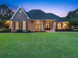 42461 Jefferson Dr, Hammond, LA 70403
