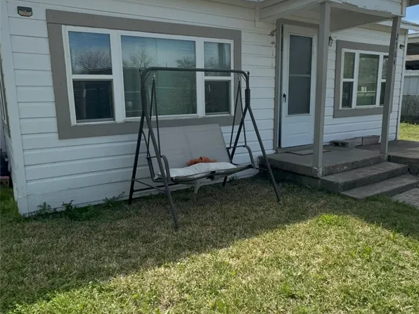 2564 Highcrest Ave, Fort Worth, TX 76111