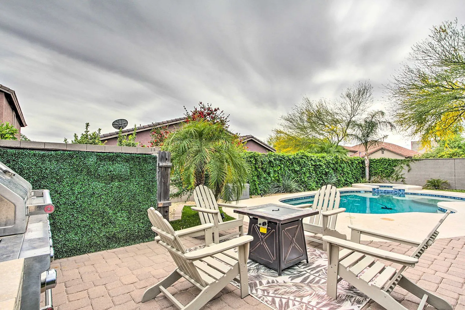 3 bed, 2.0 bath, 1937 sqft, $3,612 — Photo 4