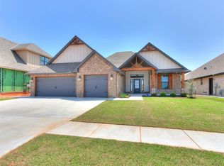 10440 SW 51st St, Mustang, OK 73064