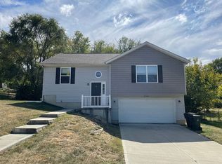 2781 Saturn Dr, Fairfield, OH 45014