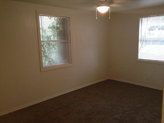 4th image of 3904 SE 22nd St