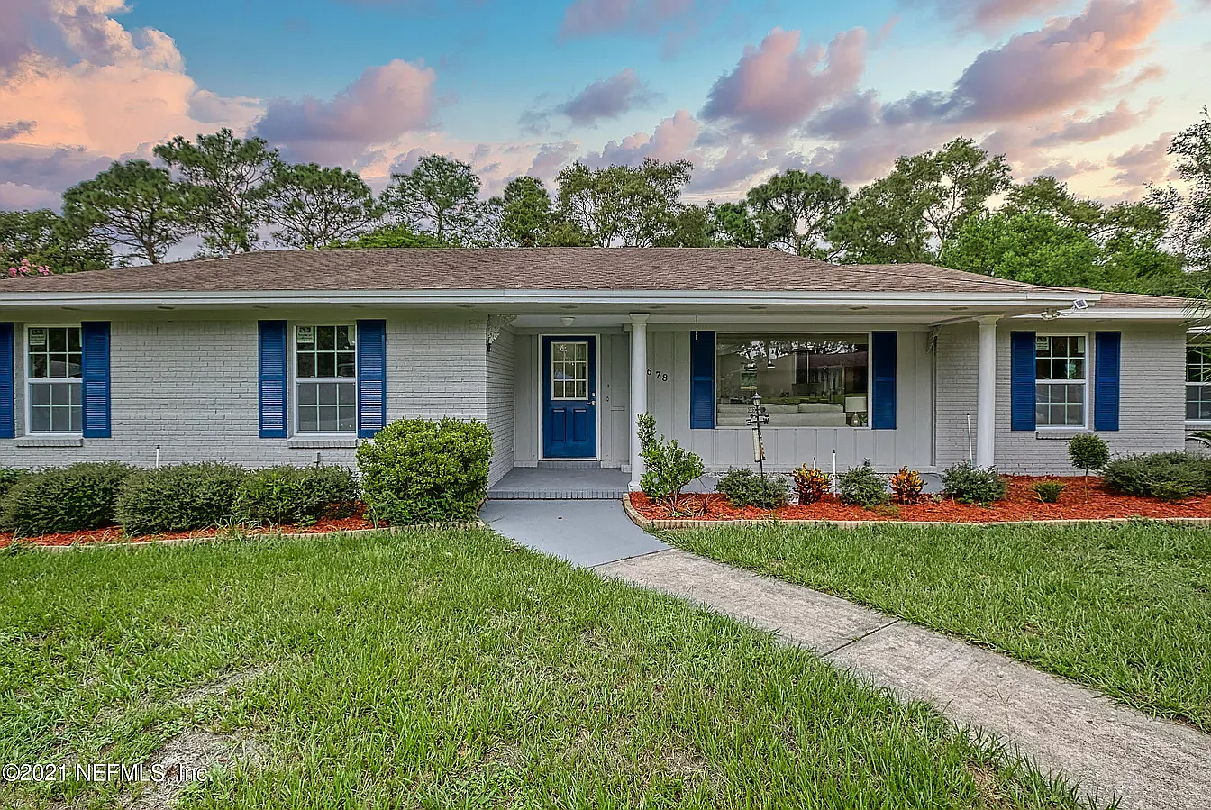 4 bed, 2.5 bath, 1991 sqft, $3,500 — Photo 4