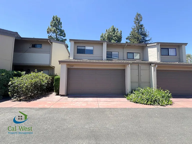 6547 Cobblestone Ct — Photo 4