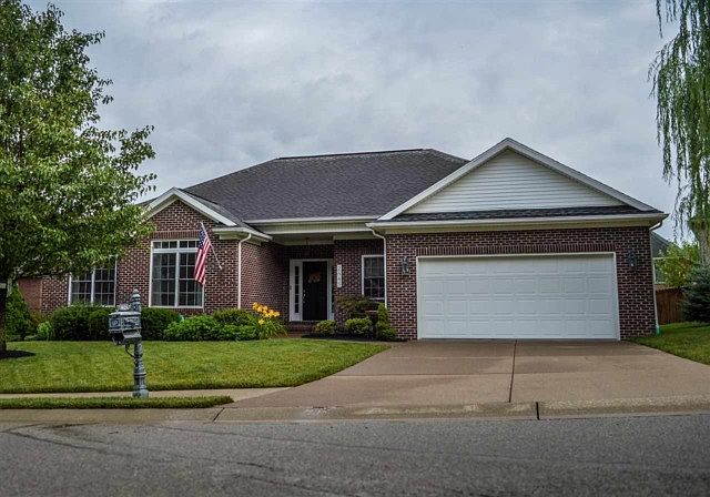 1st image of 2545 Beaumont Dr