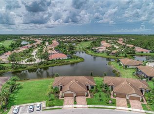 10324 Whispering Palms Dr, Fort Myers, FL 33913