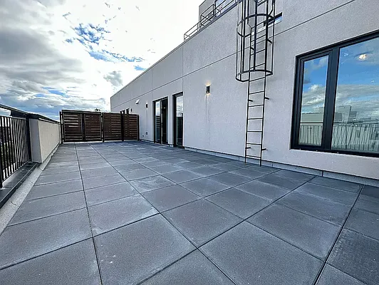 Rented by MADEHOME | media 21