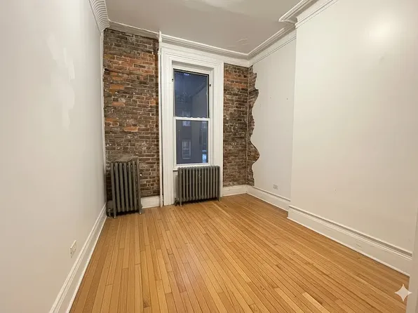 89 Ryerson Street image 5 of 5