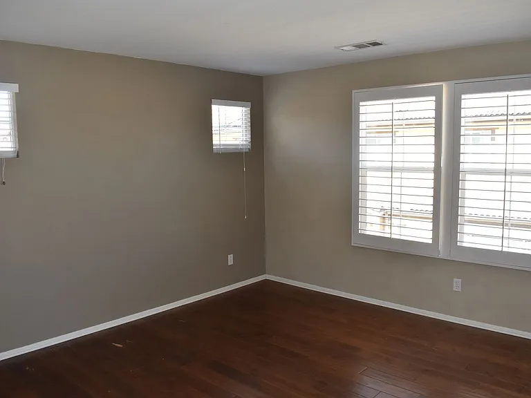 1815 Montilla St — Photo 14
