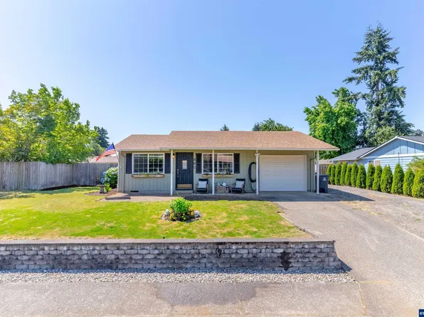 865 N 5th St, Aumsville, OR 97325