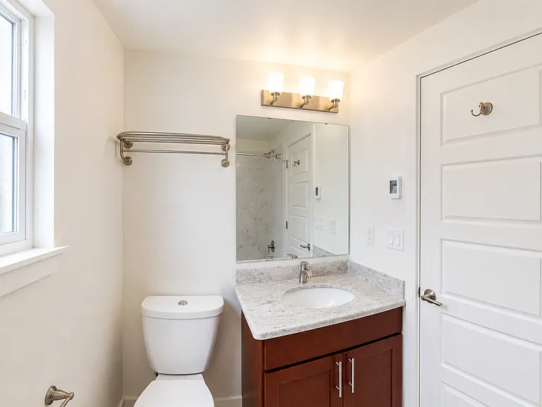 Whiterock Apartments — Photo 18