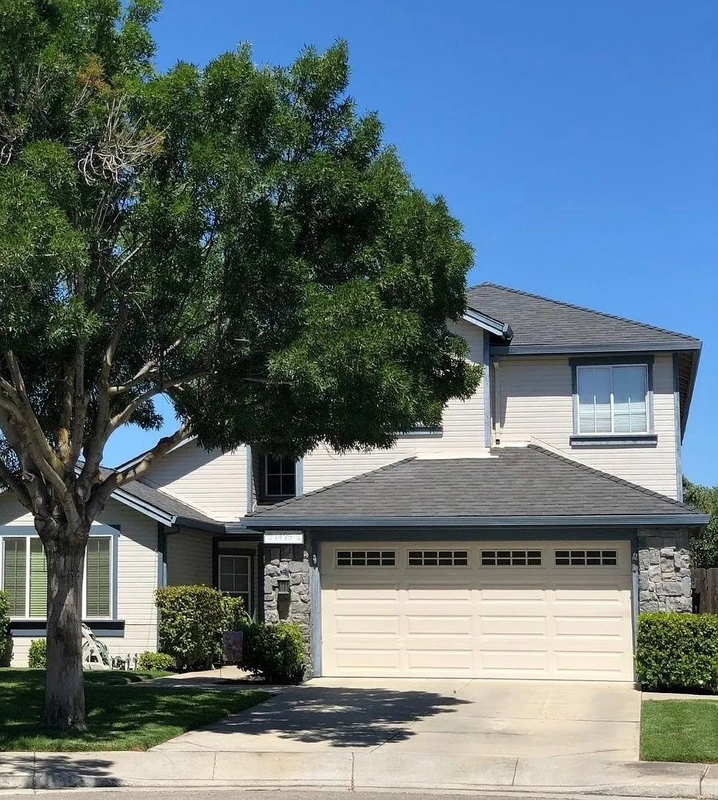 1495 Willow Glen Ct photo 1