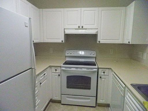 4th image of 1223 Rosewood Ln