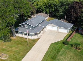 6110 Ridgewood Ave, Monona, WI 53716