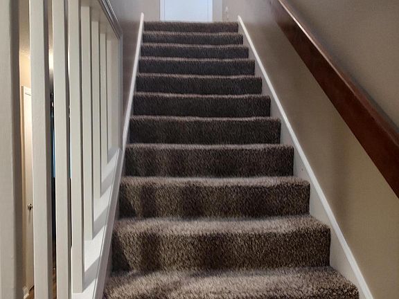 4th image of 12064 COBBLEWOOD Lane N