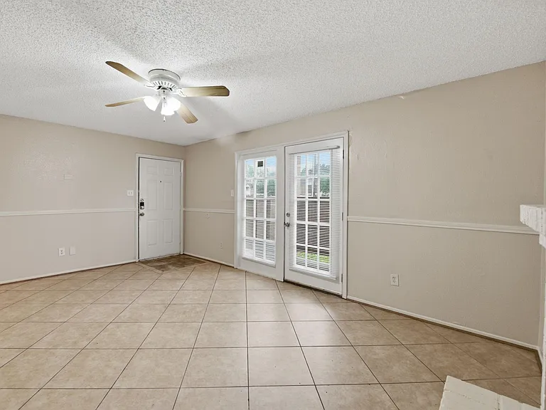 1310 Brenda Ln #A — Photo 7