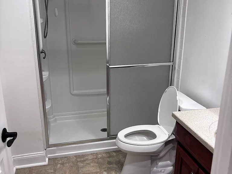 109 Discovery Ct — Photo 8