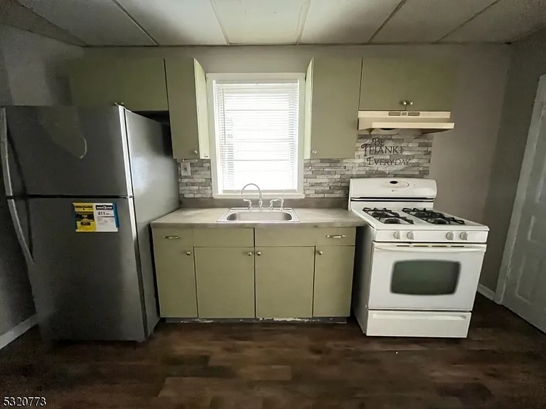 51 Glen Ave #53 — Photo 7