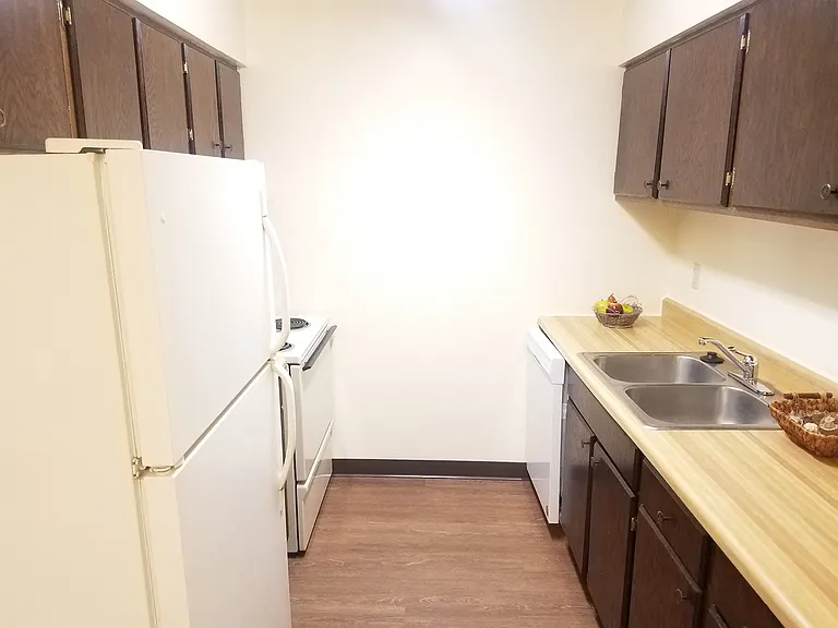 Kimberly Club Apartments — Photo 174