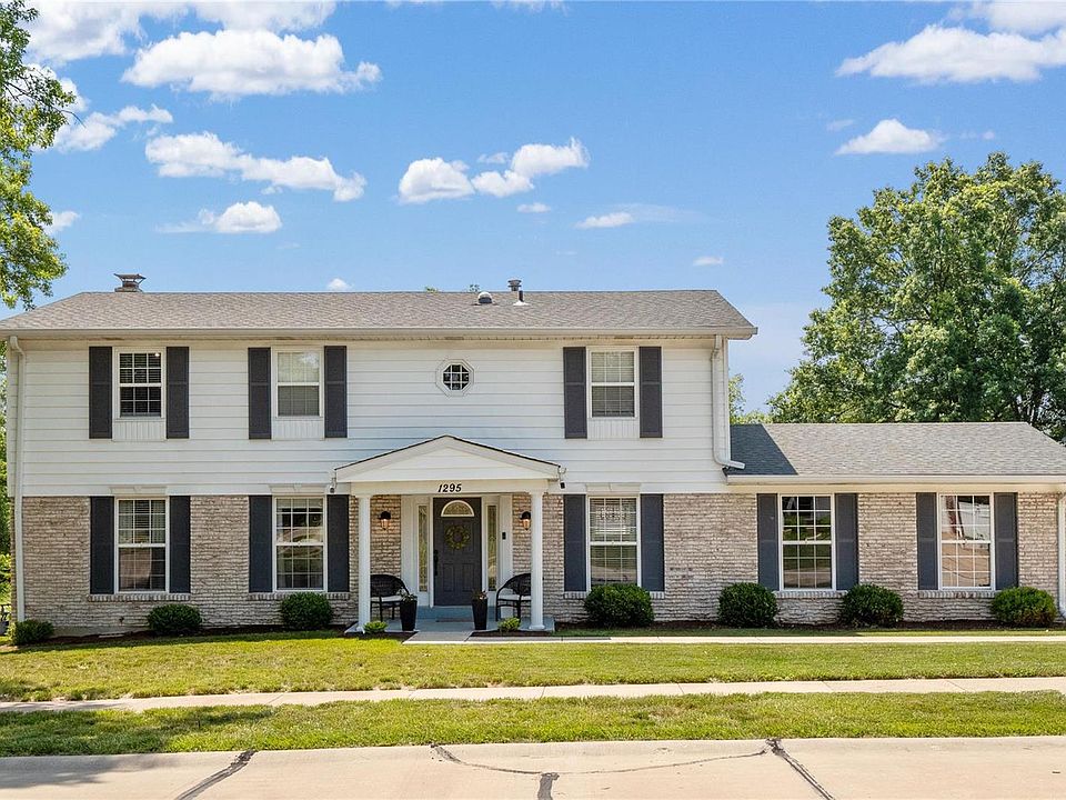 1st image of 1295 Clearlake Cir