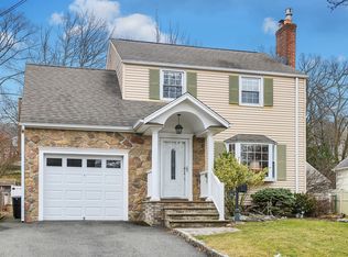 35 Hamilton Rd, Verona, NJ 07044