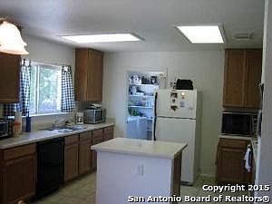 2nd image of 5726 Lovett Oaks