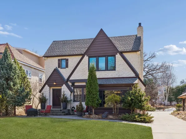 211 W Minnehaha Pkwy, Minneapolis, MN 55419