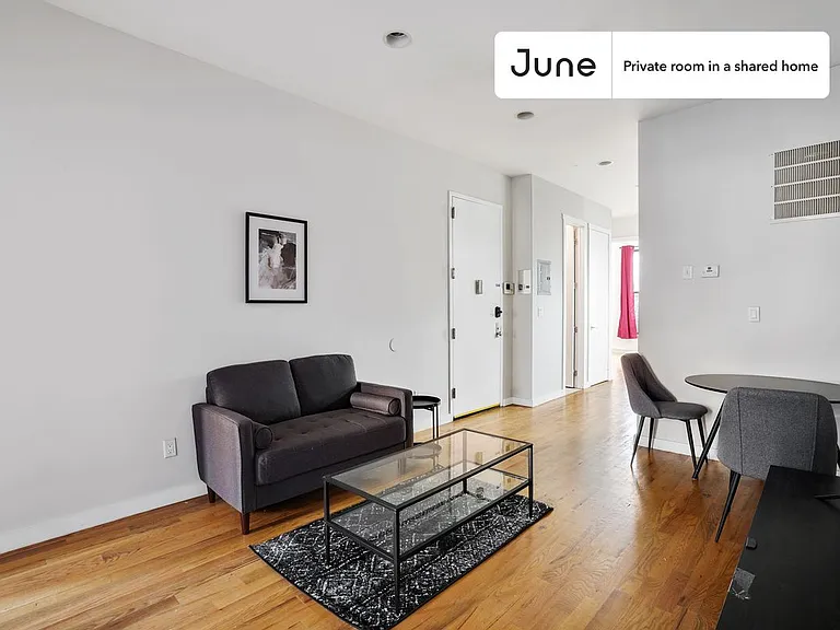 310 Tompkins Ave #D — Photo 8