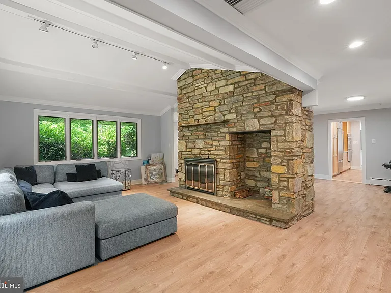 901 Dale Rd — Photo 19