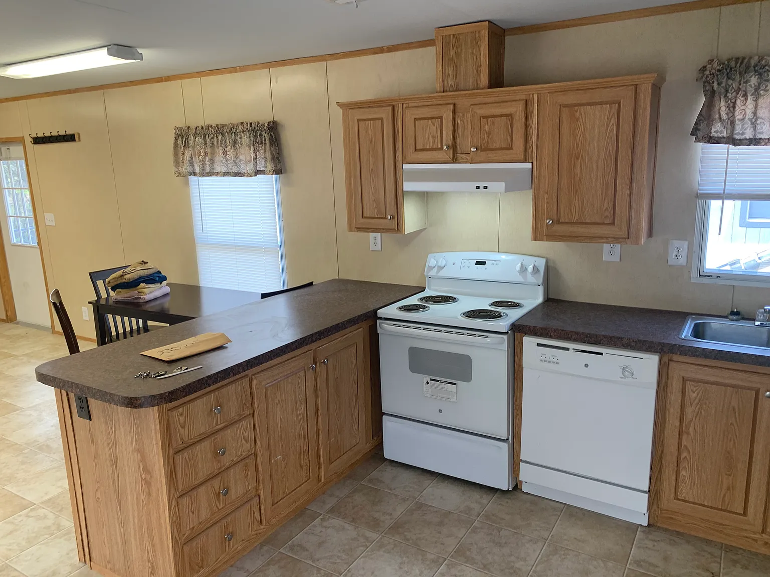 340 Live Oak Rd — Photo 4