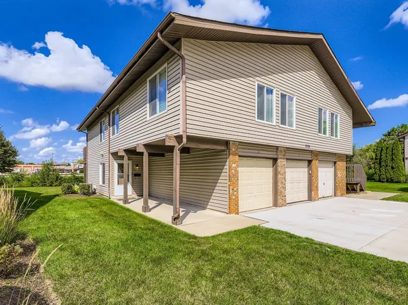 7526 Bristol Ln Unit 2, Hanover Park, IL 60133
