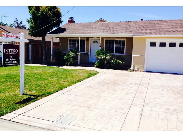 261 Laumer Ave photo 1