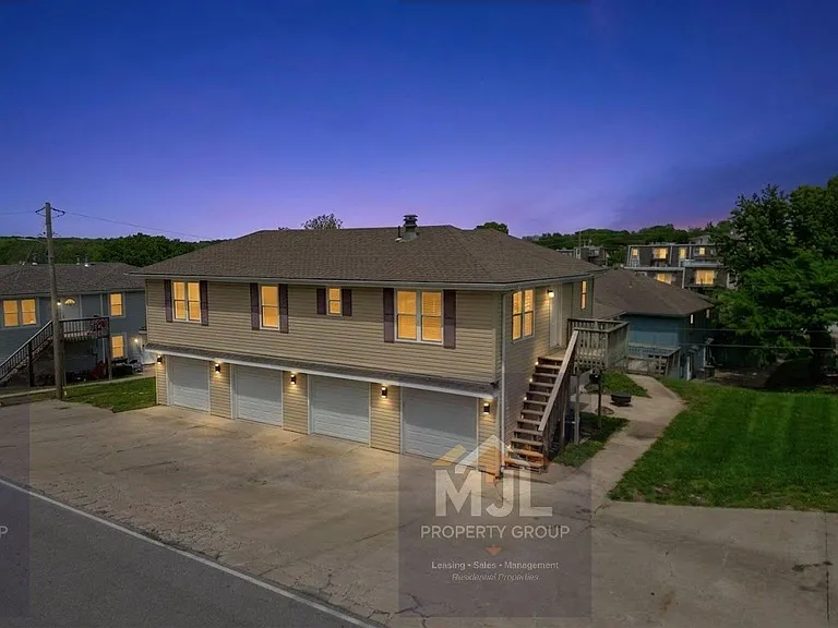 11008 NW Crooked Rd #D — Photo 2