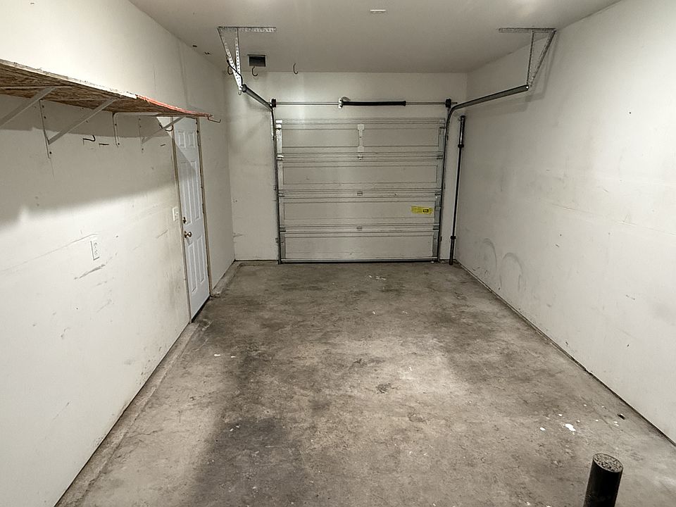 1st image of 320-322 Birchwood Ln