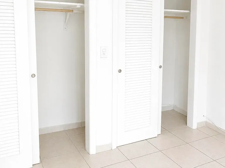 4209 S Olive Ave — Photo 4