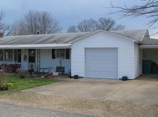 830 Alley St, Bourbon, MO 65441