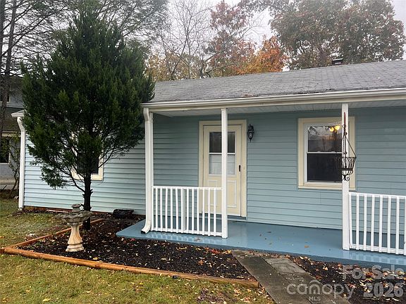 3rd image of 243 Governors View Rd