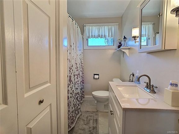 4th image of 120 Cornell Dr