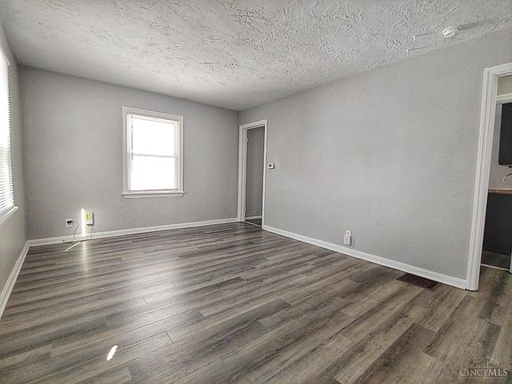 2nd image of 4712 Green Glen Ln