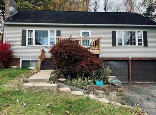 2432 Charleston Ave, Vestal, NY