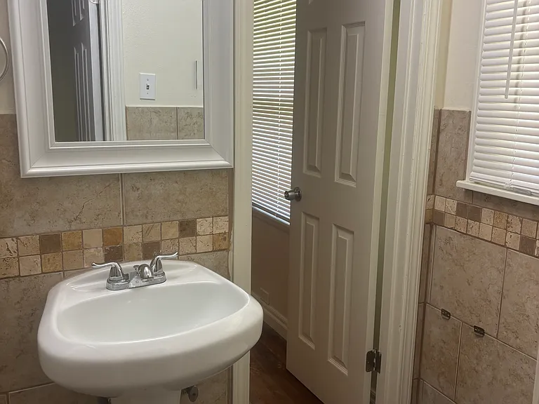1230 Caddell Ln — Photo 14
