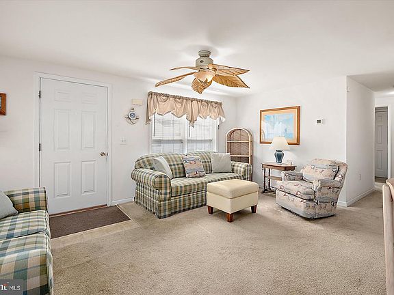 5th image of 239 Mallard Ln