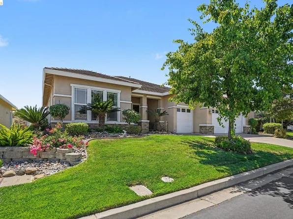 979 Centennial Dr, Brentwood, CA 94513